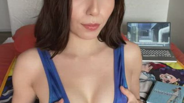 Show my tits some love