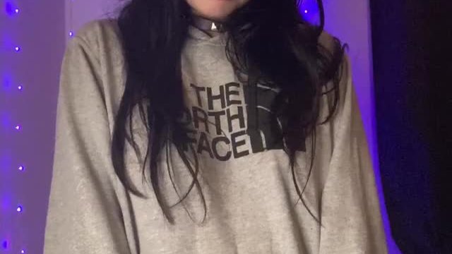 I’m 5’0” ! Do you like the front or back?