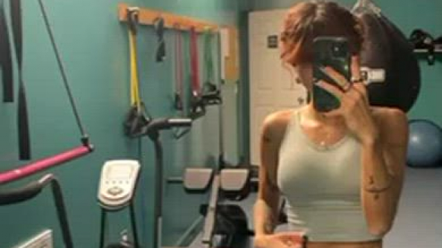 [f21] I wonder why my gym gives me a free membership..