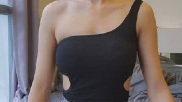 I don't know what's happening but I kinda like it