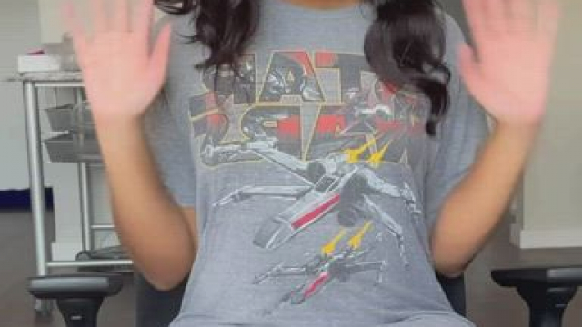 Let's chill all day watching Star Wars in bed