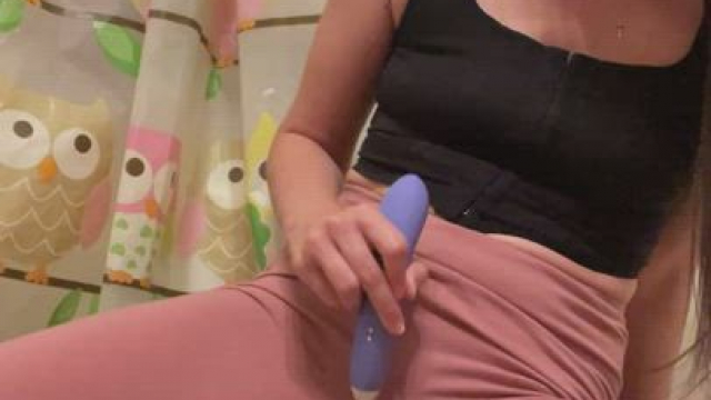 When mother is alone…she squirts