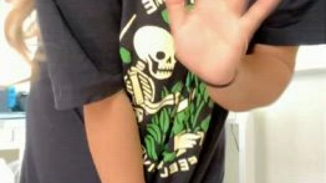 Let me smother you with my thighs