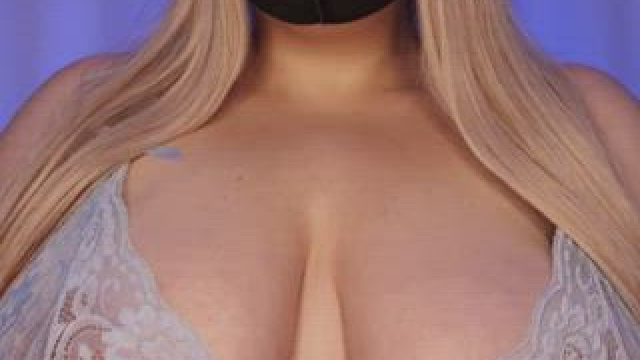 This lingerie is perfect for a nice Tittydrop ??