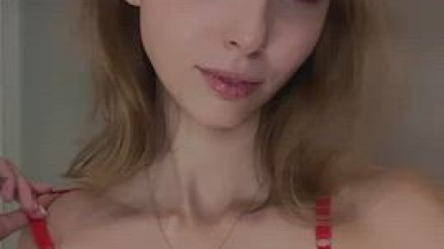 I think I'm very cute in red