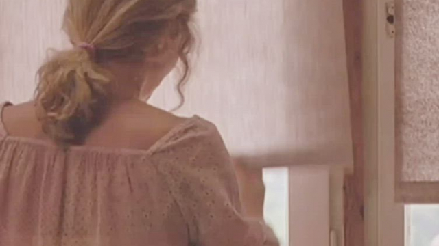 Hana Kovarikova - Plot reveal in 'Roming'