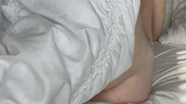 Mommy woke up needing her holes filled