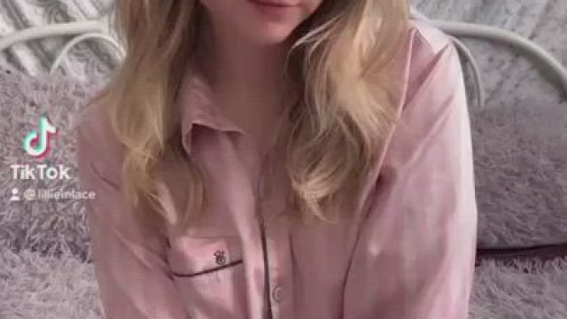 petite bunny with cutie tits