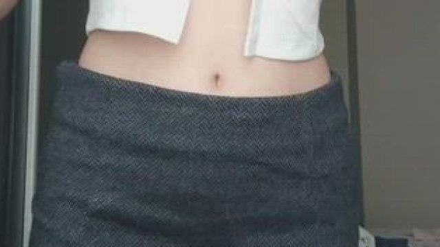 5'8 nerdy college student with natural tits, would you smash? [20F]