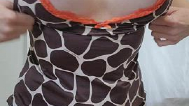 You can always tell when a milf is horny