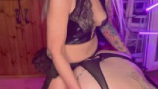 Giving it to her deep