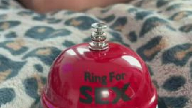 Watching Hentai and Getting Her Vagina Eaten