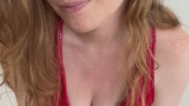 All red outfit to contrast with my ghosties!