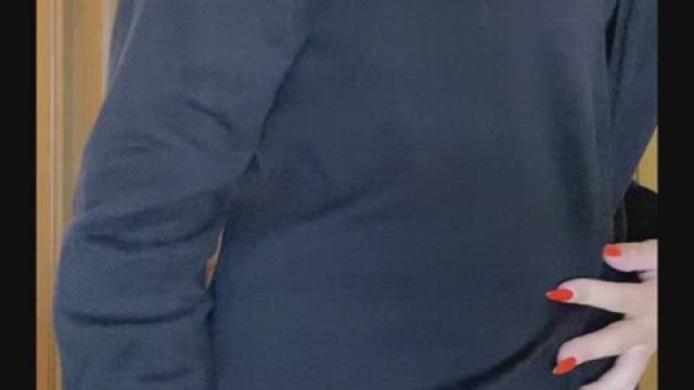 Pretty much ignored these days here but at least someone is going fap at this! ?