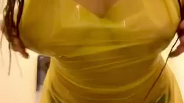 Your [F]avourite Dental Assistant here… Does this apron look better on, or off?