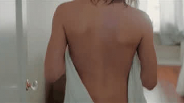 Yvonne Strahovski (Chuck) in Manhattan Night