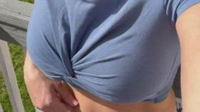 Miss Lynn flashes her neighbors