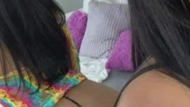 My booty wants to have fun [gif]