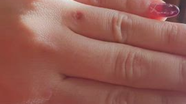 Honestly, I feel a little disappointed that this gentleman was staring at his du