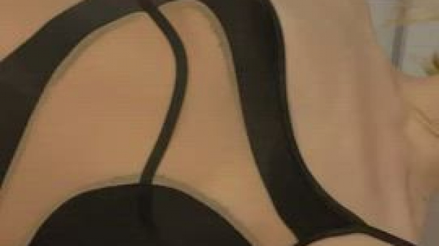 how do i explain to my first date that my pussy is like this while he is in the 