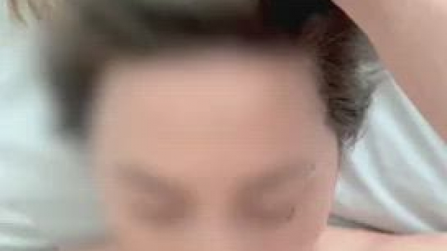 Amateur babe gets a well deserved facial