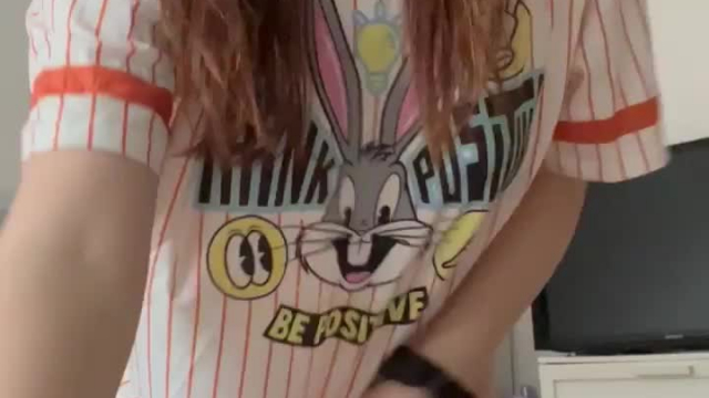 Say one thing about my 19yo natural boobs ;)