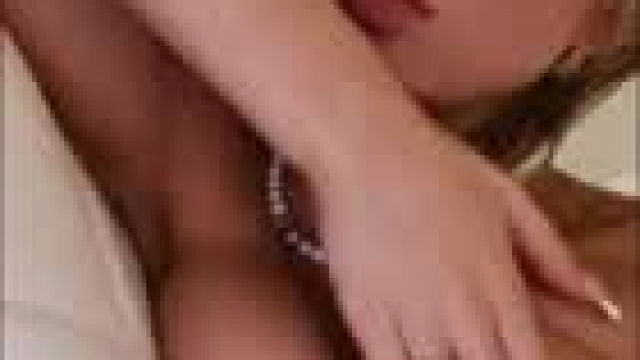 Instagram Baddie Abbi R@0 Loves Being Naked For You! Twitter:@star_baddies