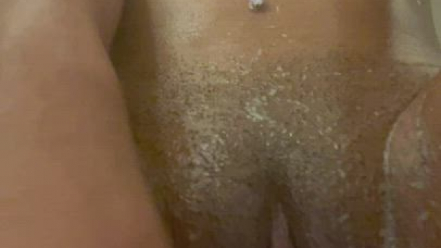 Squeaky clean pussy - 4’10 / 90lbs