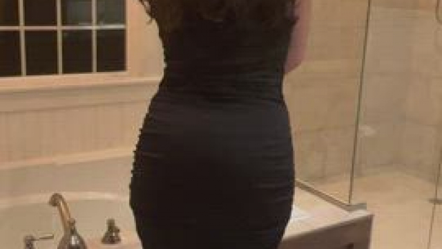 Undressing in high heels! Bending over and waiting!