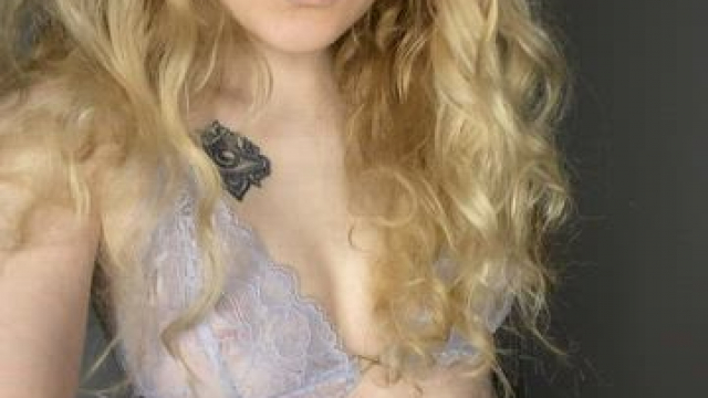 i hope at least one redditor will enjoy my petite body