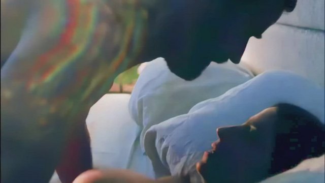 Ilana Glazer - Big bouncy plot in 'False Positive' [Brightened + slow mo]