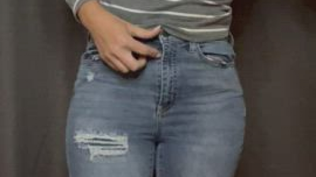 MILF Teacher Miss Lynn shares with the class [F] [video]