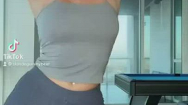 TikThot Stacked Babe 20GB MEGA LINK IN COMMENTS