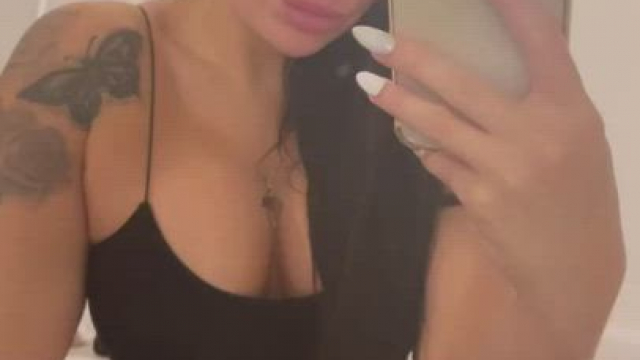 Are Thick Milfs your Type ?