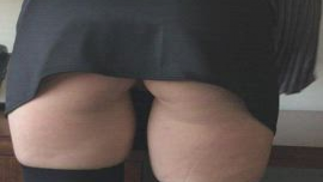 Bed me over your desk and use me please (F)