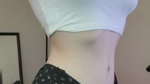 I showed you my tits, please respond (oc drop)