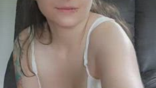 Horny MILF! Cum vibe with me!