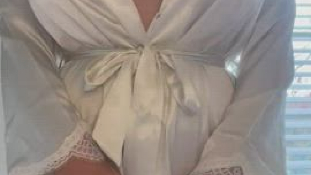 Just tell me I’m a good girl