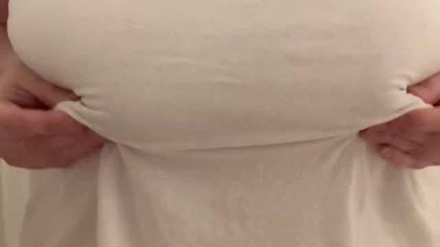 Someone told me they liked this boob bouncing clip from my wet t-shirt video (OC