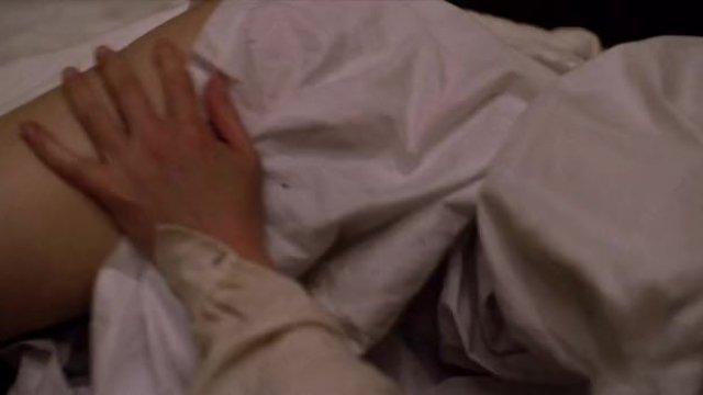 Kate Winslet & Saoirse Ronan in Ammonite (2020)