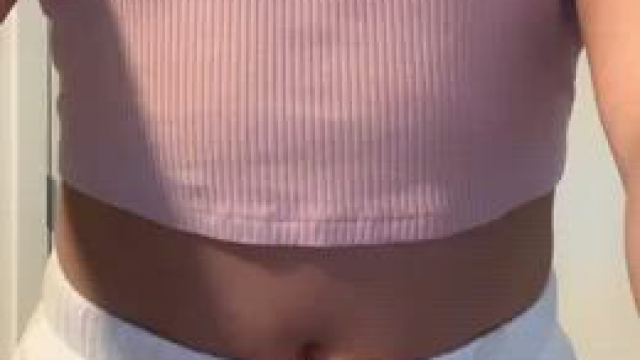 I heard real guys don’t mind a little bush.. true? ;)