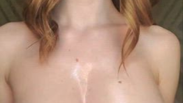 Carmen shakes her natural tits