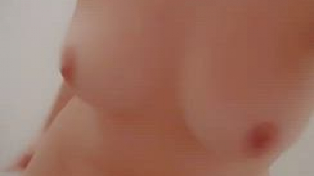 Give me that huge cumshot, I'm waiting for it.