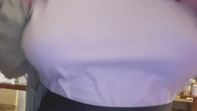 Do you like Japanese girls dropping tits? [drop]