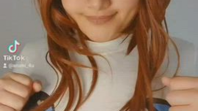 TikTok slow-mo bouncing