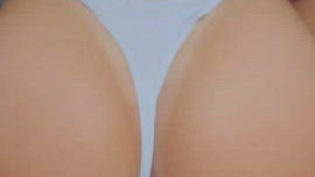 A creamy pussy is a happy pussy