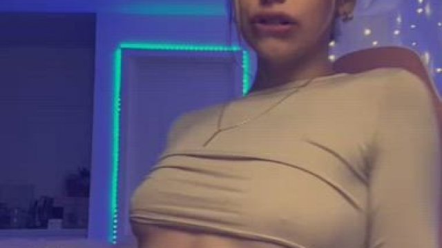 Quick break from COD to make my nipples hard