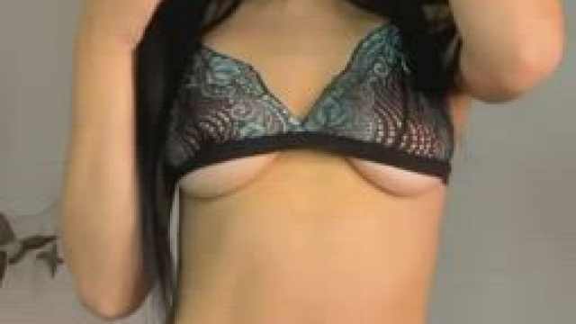 I love showing off my 19 year old ass