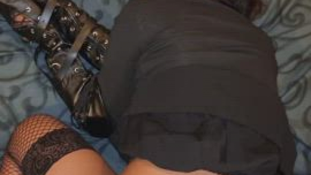 My favourite way to get my Ass stretched is wearing my Arm-Binder!!