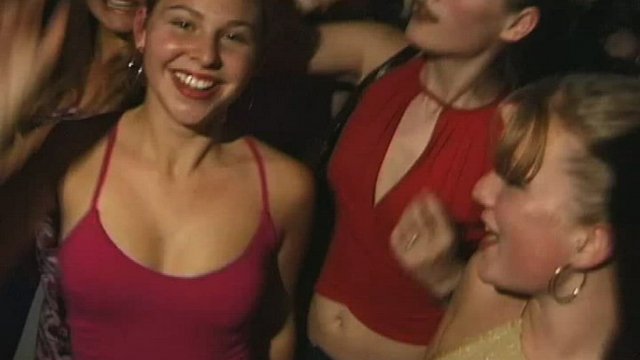 Embarrassed hottie flashing her boobies!